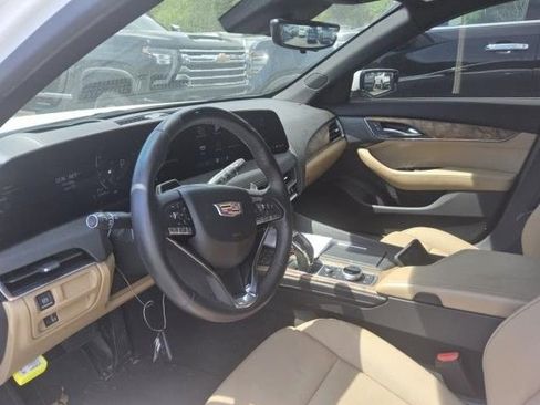 Used 2025 Cadillac CT5 Premium Luxury RWD image 3