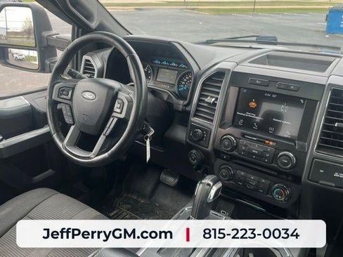 Used 2017 Ford F150 XLT w/ Equipment Group 302A Luxury AWD/4WD image 7
