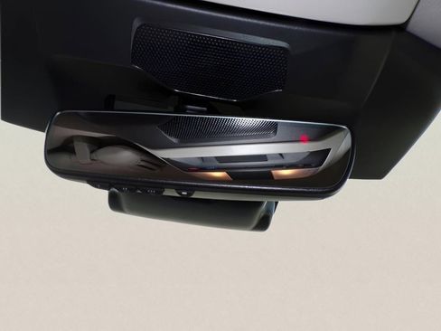 Certified 2025 Subaru Crosstrek 2.0i Premium image 21