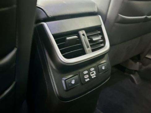 Used 2024 Subaru Outback Limited image 28