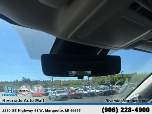 Used 2023 Toyota Highlander Platinum image 19