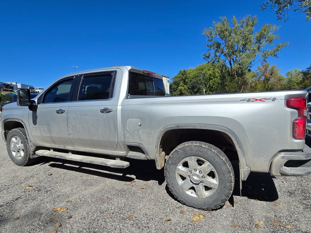 Used 2020 Chevrolet Silverado 2500 LTZ w/ LTZ Premium Package AWD/4WD image 4