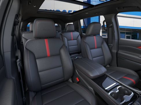 New 2026 Chevrolet Traverse RS w/ LPO, Floor Liner Package AWD/4WD image 16