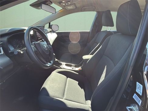 Used 2023 Toyota Corolla LE image 17