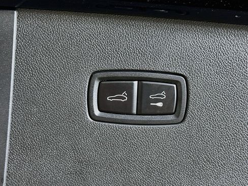 Used 2023 Porsche Cayenne Turbo GT AWD/4WD image 39