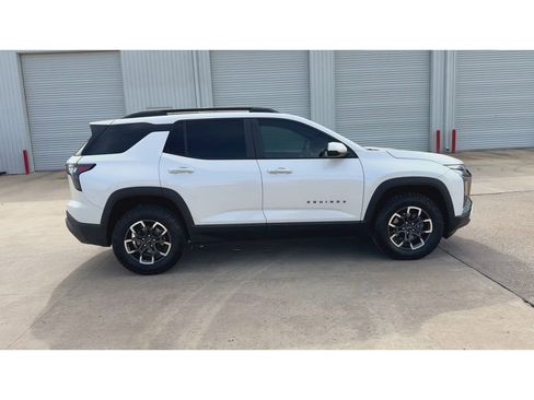 Used 2025 Chevrolet Equinox ACTIV image 9