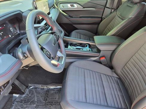 Used 2026 Ford Explorer ST-Line w/ ST-Line Street Pack RWD image 15