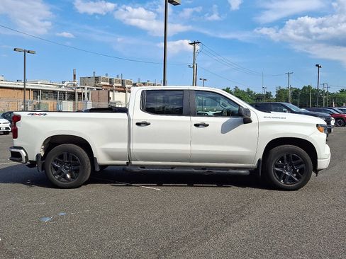 Used 2023 Chevrolet Silverado 1500 Custom AWD/4WD image 8