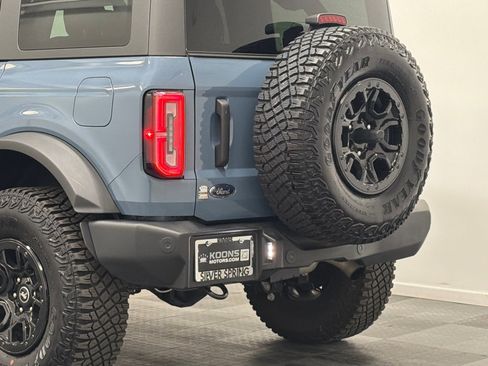 Used 2024 Ford Bronco Wildtrak image 7
