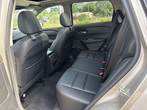 Certified 2022 Nissan Rogue SL AWD/4WD image 36