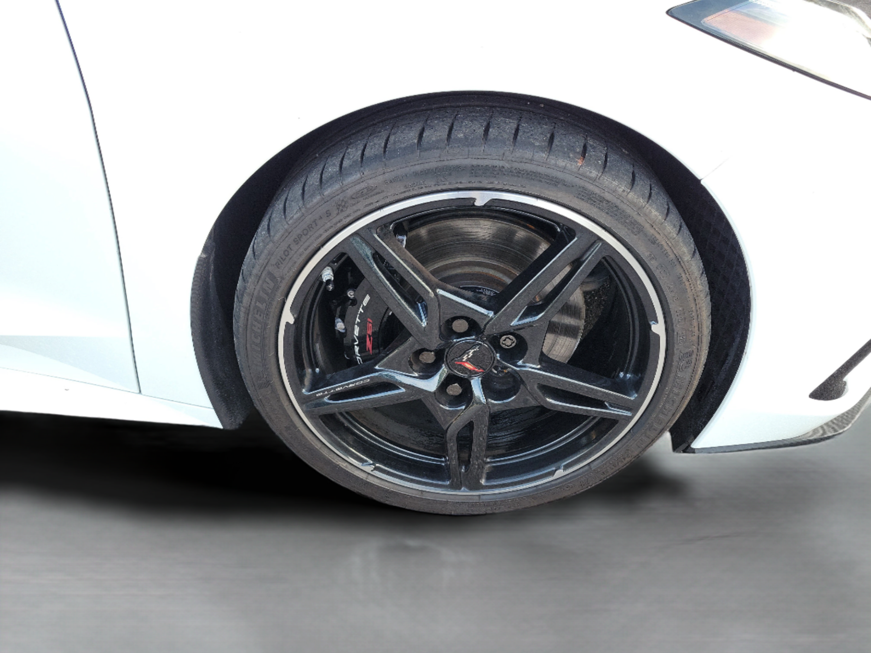 Used 2023 Chevrolet Corvette Stingray Premium Conv w/ Z51 Performance Package RWD image 29