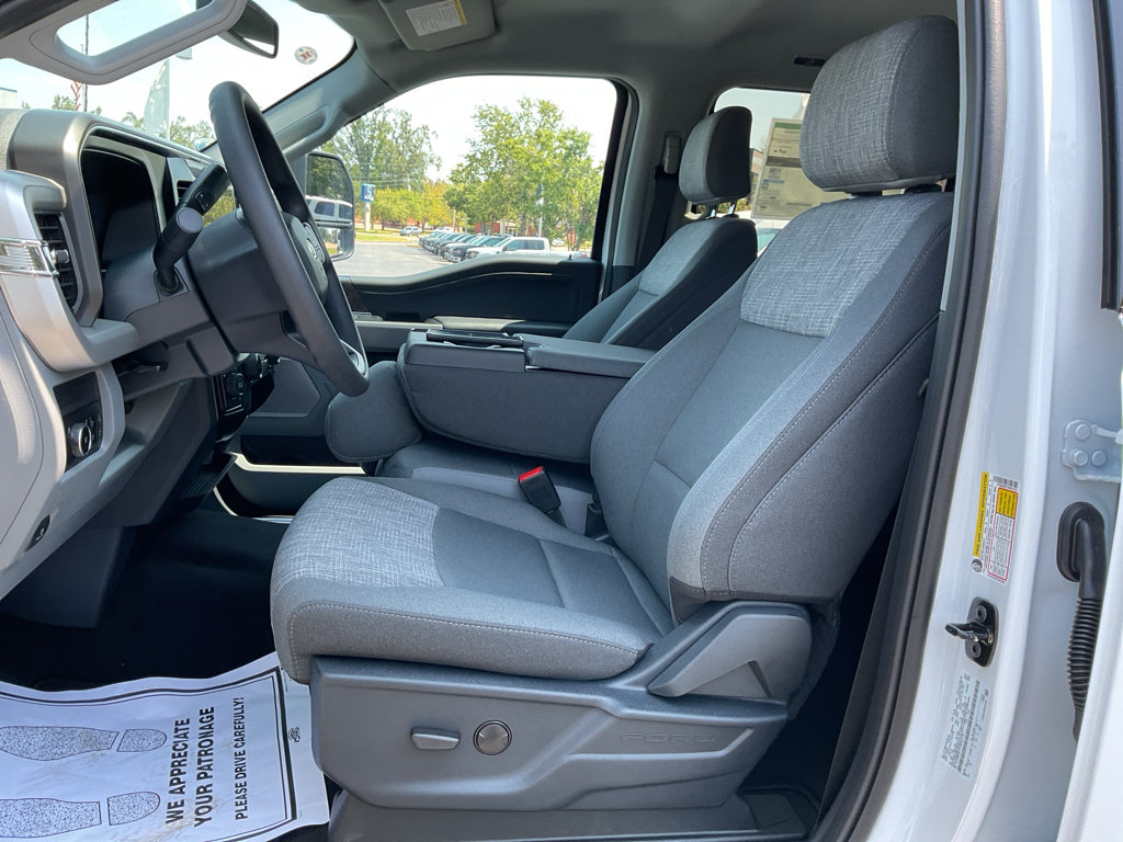 New 2026 Ford F350 XLT w/ XLT Premium Package AWD/4WD image 15
