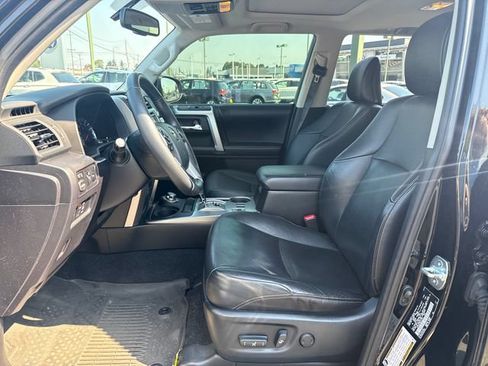 Used 2017 Toyota 4Runner Limited AWD/4WD image 15