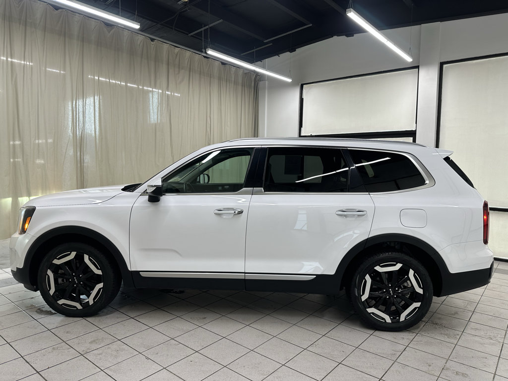 Used 2025 Kia Telluride S AWD/4WD image 12