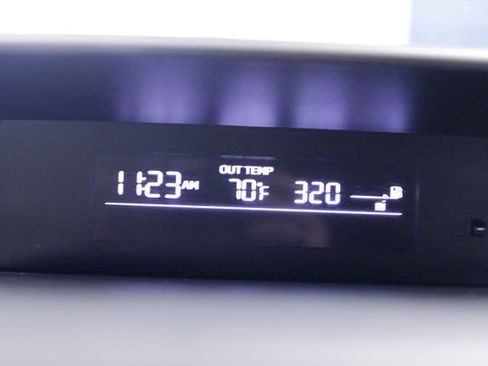 Used 2023 Subaru Crosstrek 2.0i Premium image 30