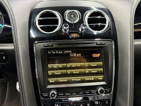 Used 2017 Bentley Continental GT image 15