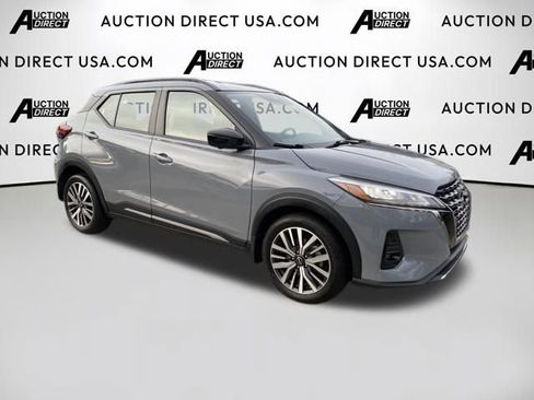 Used 2023 Nissan Kicks SR w/ SR Premium Package image 23