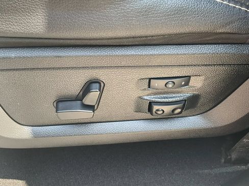 Used 2018 RAM 1500 Laramie w/ Convenience Group AWD/4WD image 28