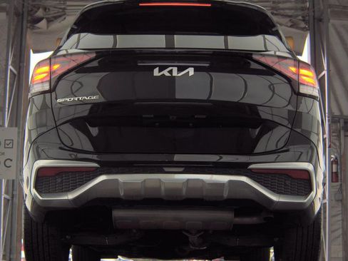 Used 2023 Kia Sportage SX FWD image 7