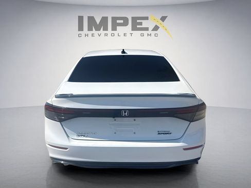 Used 2023 Honda Accord Sport image 4