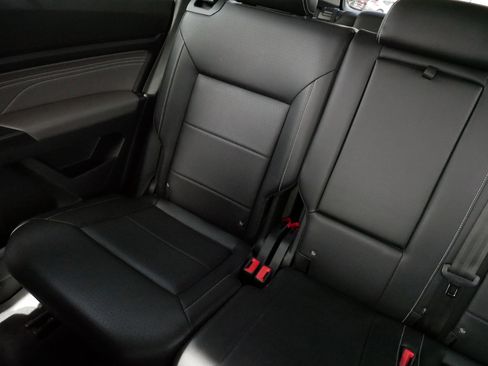 Certified 2023 Volkswagen Atlas SE image 12