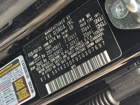 Used 2025 Kia Sportage LX FWD image 27