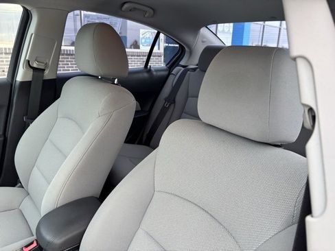 Used 2014 Chevrolet Cruze Eco image 13