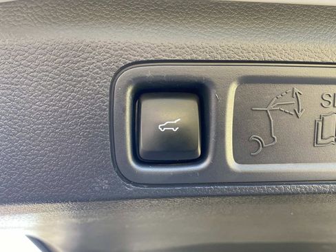 Certified 2024 Ford Expedition Limited AWD/4WD image 8