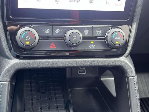 Used 2025 Ford Ranger Raptor AWD/4WD image 26