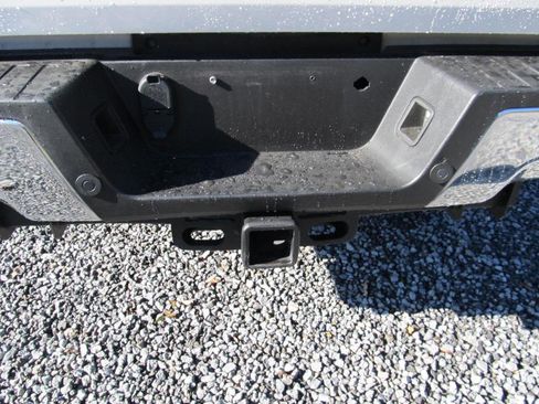 Used 2017 Ford F350 Lariat w/ Chrome Package image 17