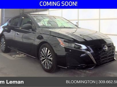 Used 2025 Nissan Altima 2.5 SV