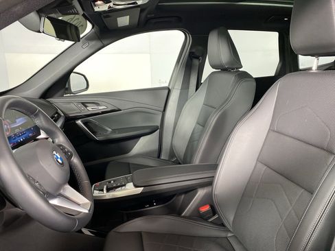 Used 2026 BMW X1 xDrive28i w/ Technology Package image 9