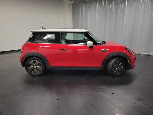 Used 2023 MINI Cooper SE image 9