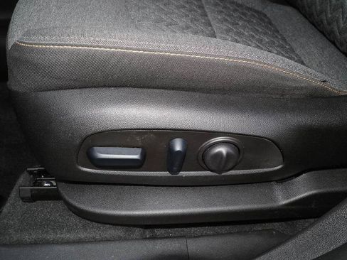 Certified 2024 Chevrolet Equinox LT FWD image 18