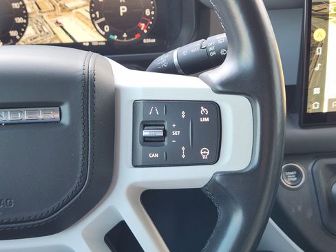 Used 2023 Land Rover Defender 130 First Edition image 30