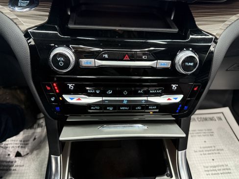 Used 2021 Ford Explorer Limited w/ Class III Trailer Tow Package image 19