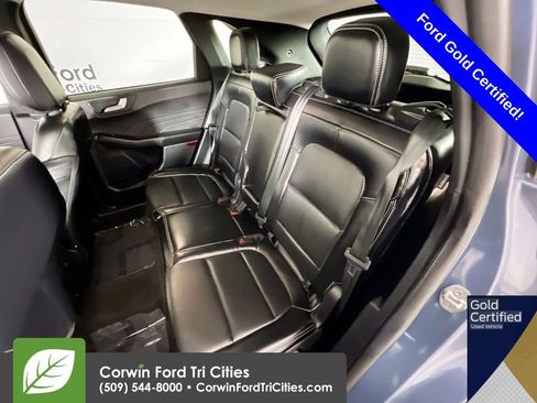 Used 2025 Ford Escape Platinum image 28
