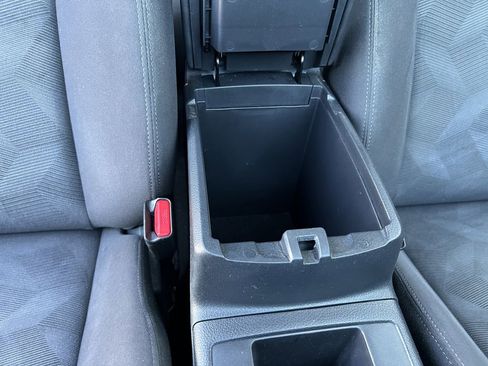 Used 2016 Nissan Rogue S image 23