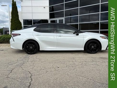 Used 2022 Toyota Camry XSE AWD/4WD image 2