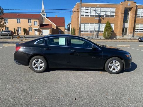 Used 2018 Chevrolet Malibu LS image 4