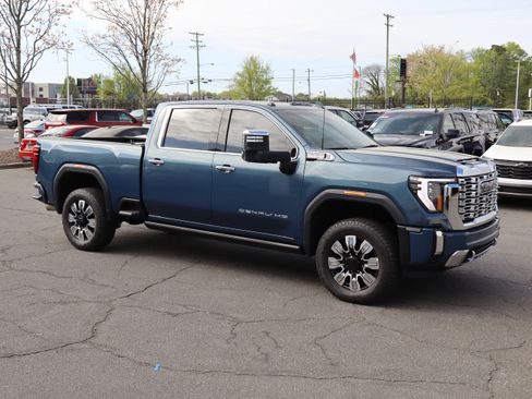 Used 2025 GMC Sierra 2500 Denali w/ Denali Reserve Package image 2