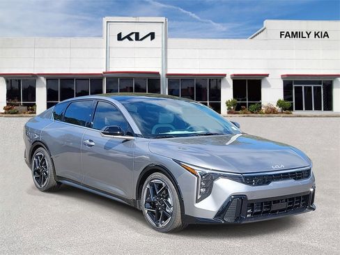 New 2026 Kia K4 GT-Line image 1