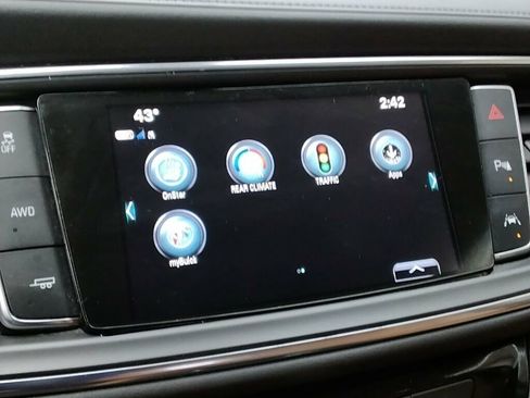 Used 2018 Buick Enclave Premium w/ Experience Buick Package AWD/4WD image 23