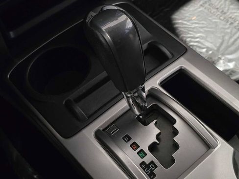 Used 2015 Toyota 4Runner SR5 image 34