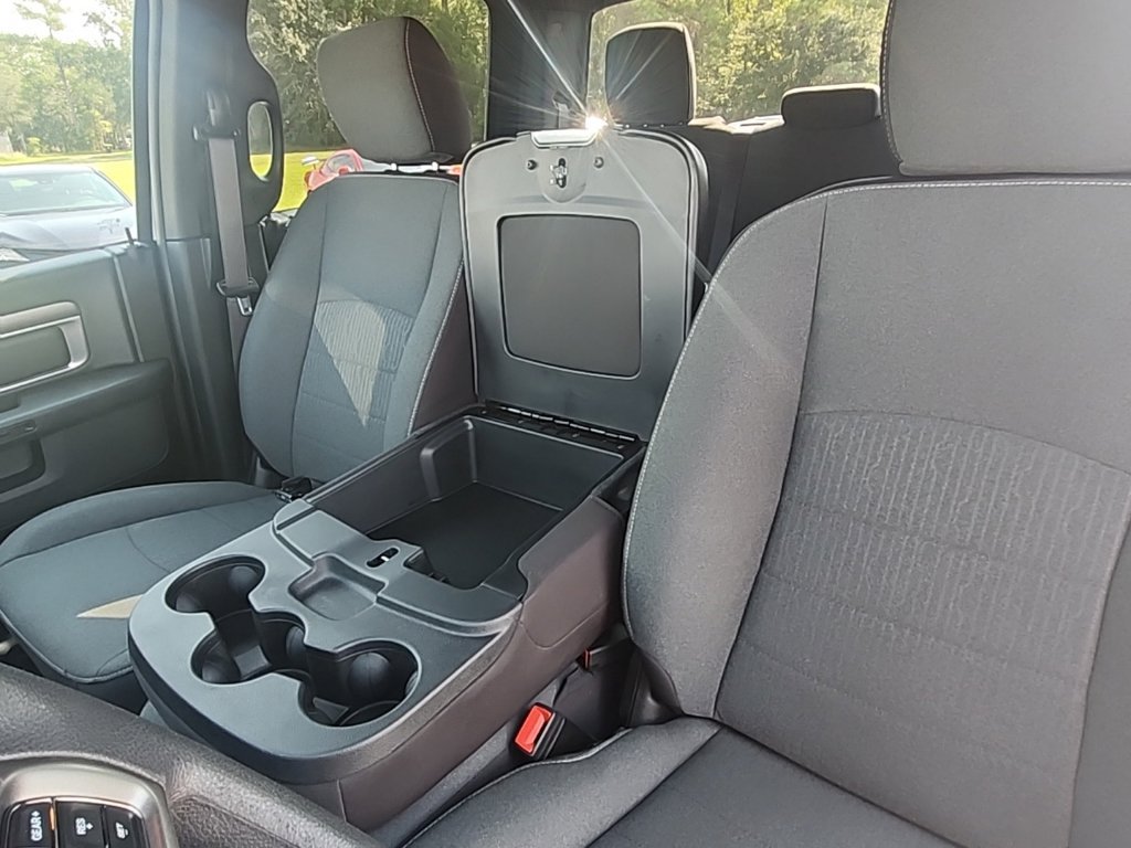 Used 2024 RAM 1500 Warlock AWD/4WD image 18