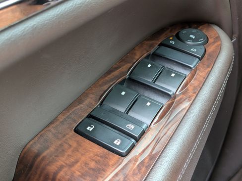 Used 2015 Buick Enclave Leather FWD image 23
