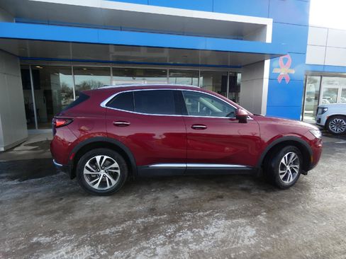 Used 2021 Buick Envision Essence image 2