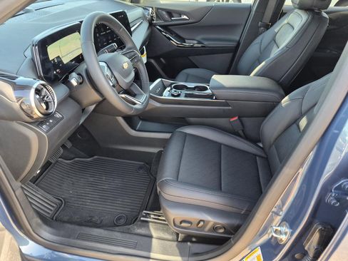 Certified 2026 Chevrolet Equinox LT w/ Convenience Package II FWD image 10