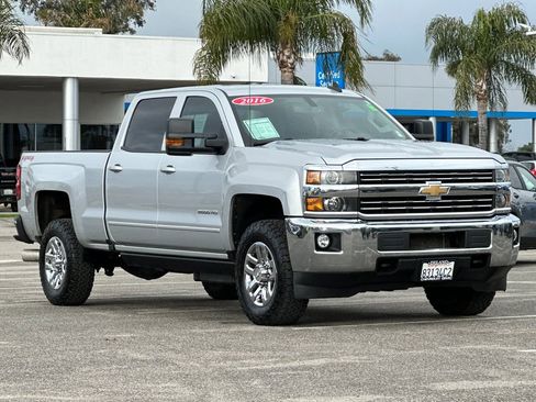 Used 2016 Chevrolet Silverado 2500 LT w/ LT Convenience Package image 7