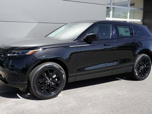 Used 2025 Land Rover Range Rover Velar S image 3